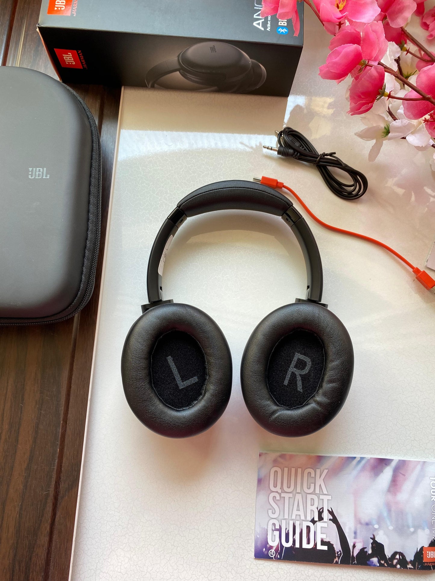 JBL ONE M2 HEADPHONE