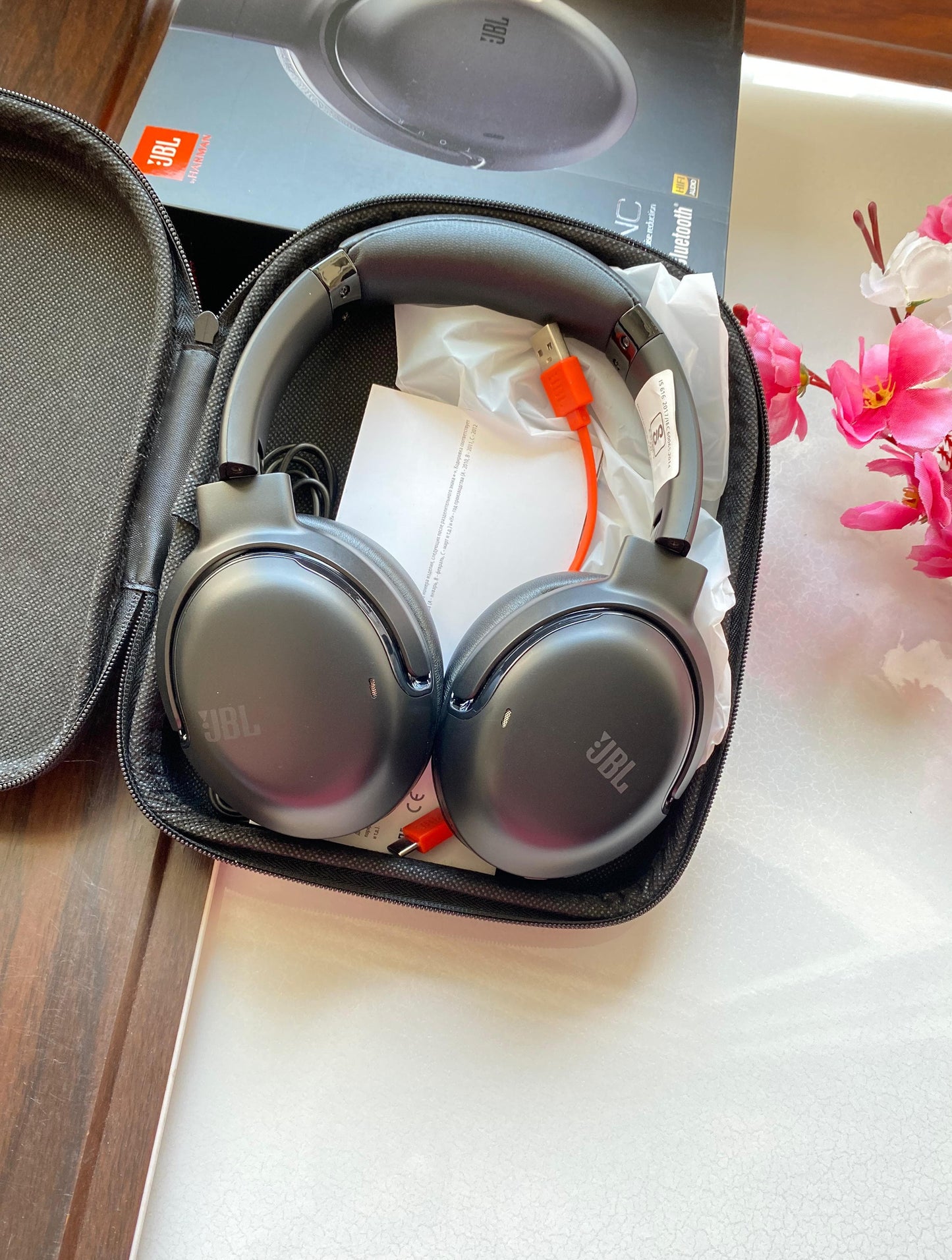JBL ONE M2 HEADPHONE